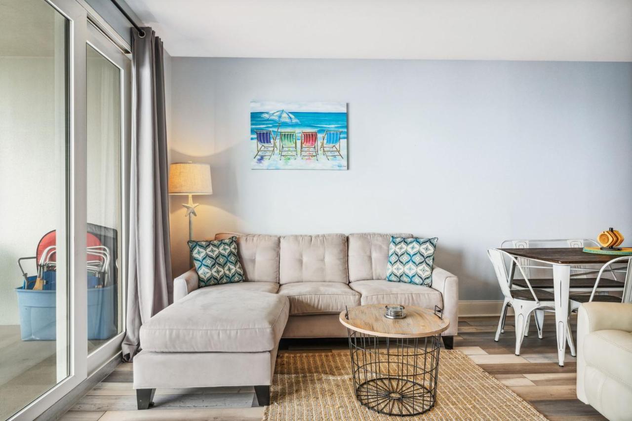 Eternal Waters At Laketown Wharf #1221 By Nautical Properties Vacation Rentals Panama City Beach Bagian luar foto