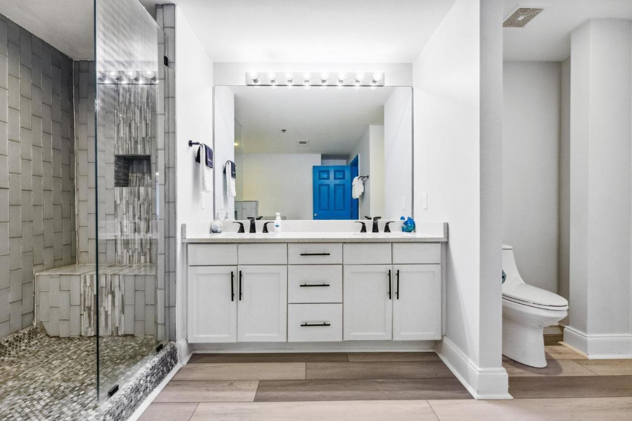 Eternal Waters At Laketown Wharf #1221 By Nautical Properties Vacation Rentals Panama City Beach Bagian luar foto